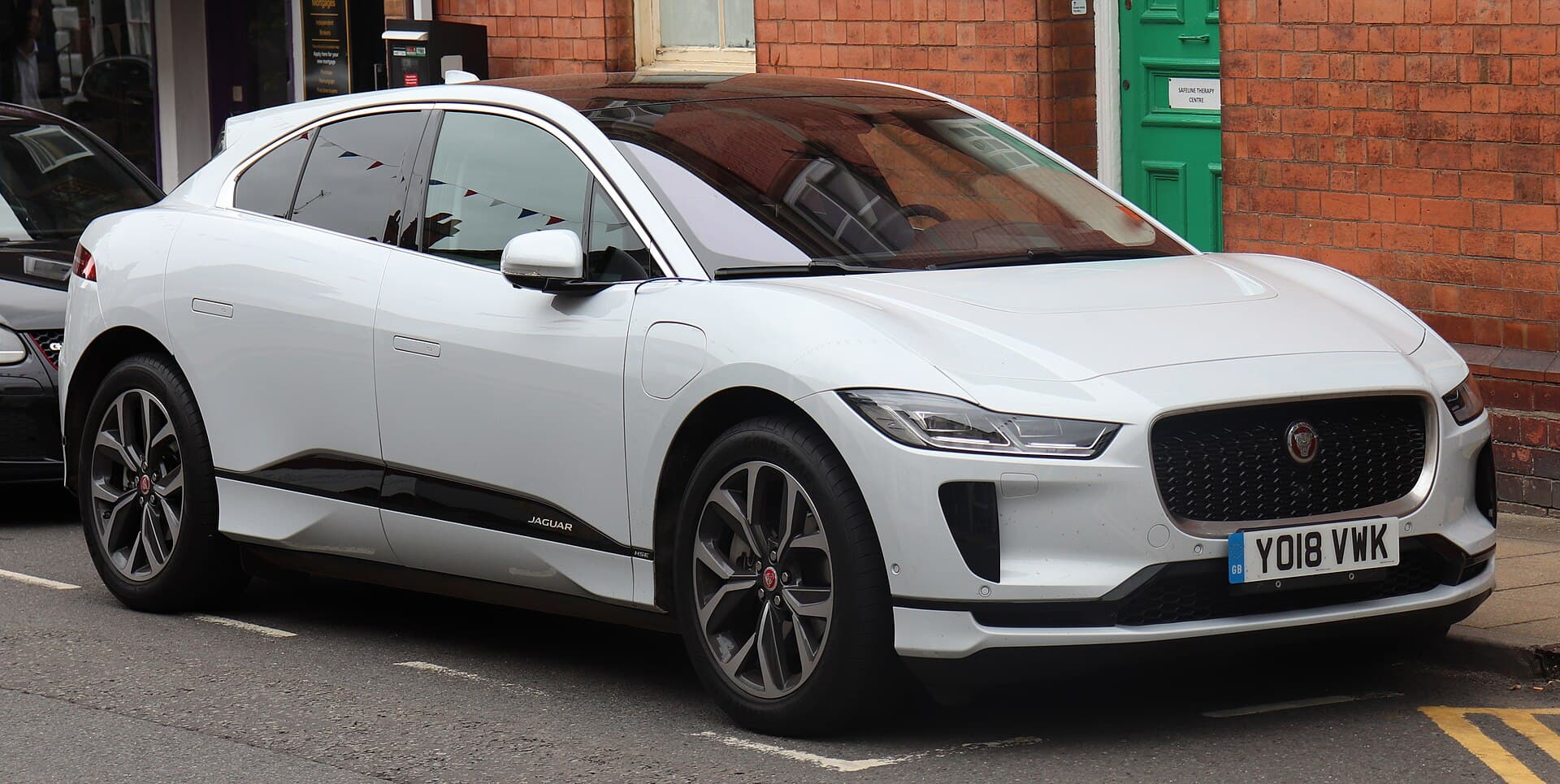 Jaguar I-Pace EV400 AWD
