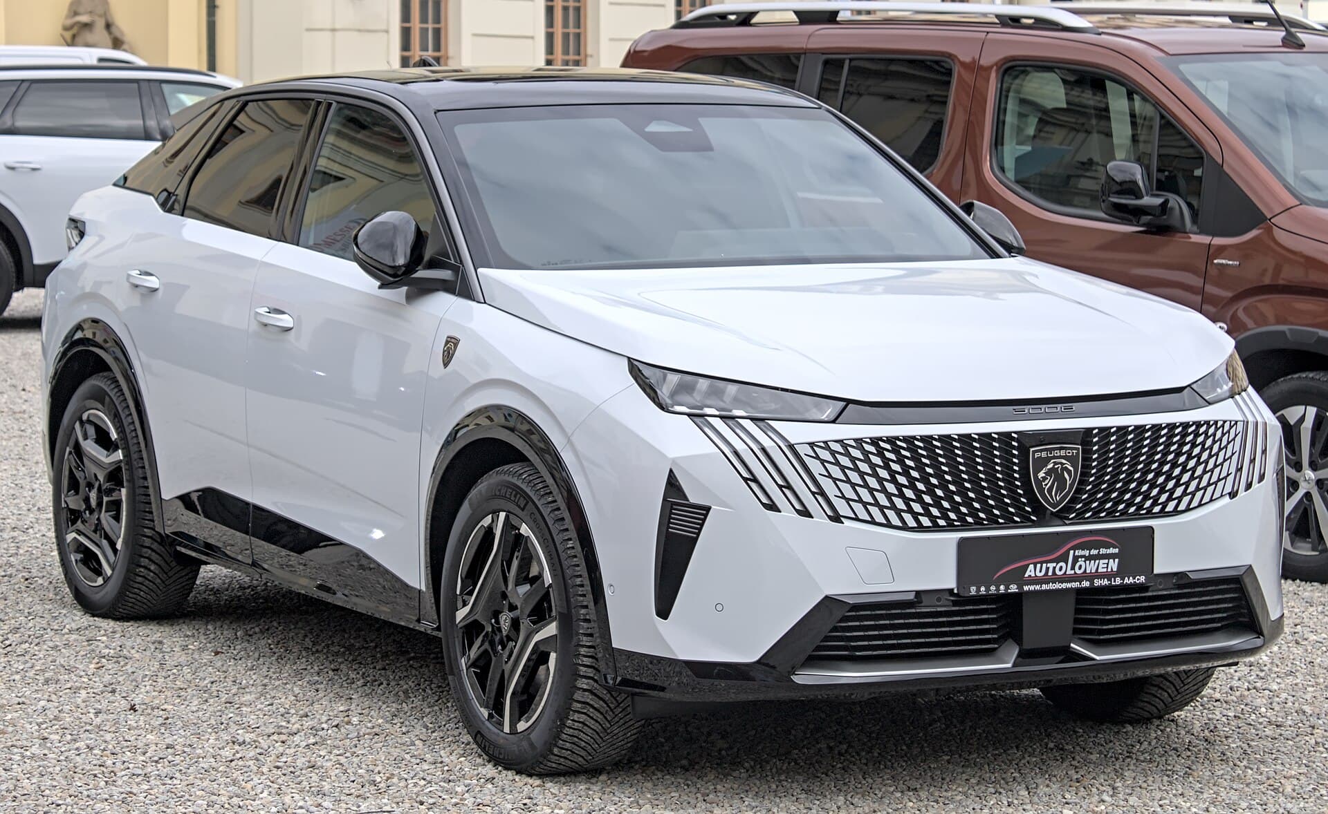 Peugeot e-3008 73 kWh
